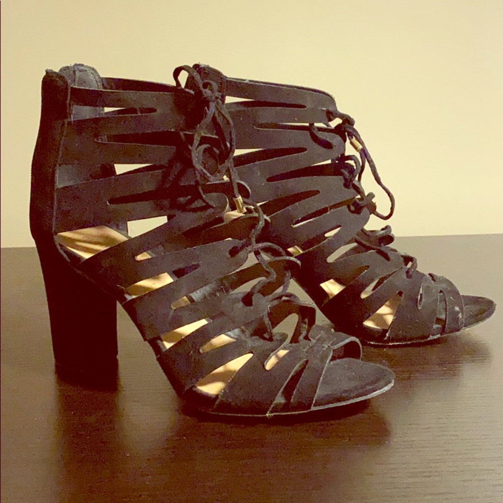 Madden Girl Faux Suede Sandal Size 7.5